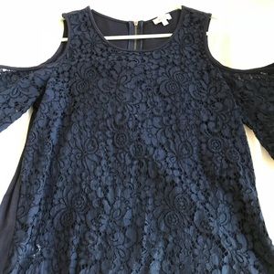 Beautiful Cold shoulder lace top